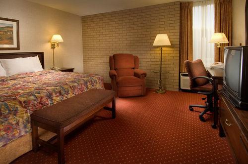 Pear Tree Inn Mcallen Phòng bức ảnh