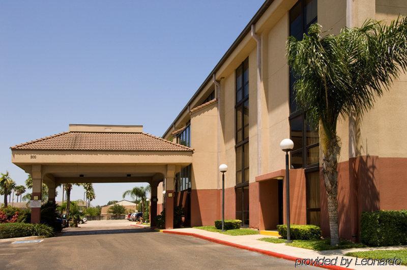 Pear Tree Inn Mcallen Ngoại thất bức ảnh
