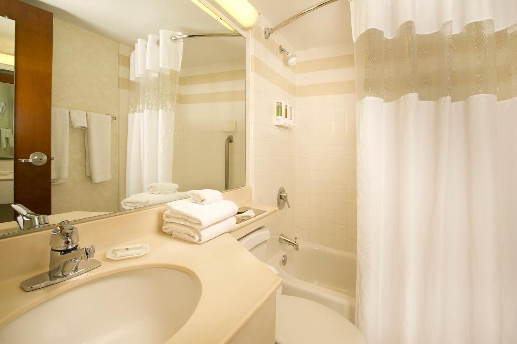 Pear Tree Inn Mcallen Phòng bức ảnh