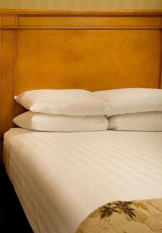Pear Tree Inn Mcallen Phòng bức ảnh